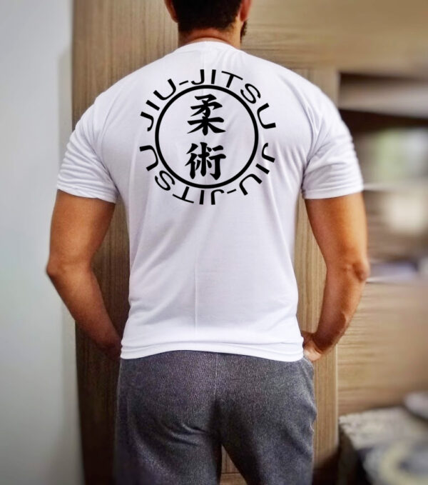 camisa de jiu jitsu com estampa atras