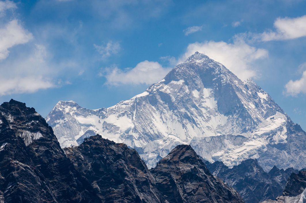 Makalu é a quinta montanha mais alta do mundo