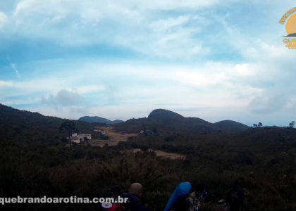 Trajeto Pico da Bandeira com o Terreirão de Fundo