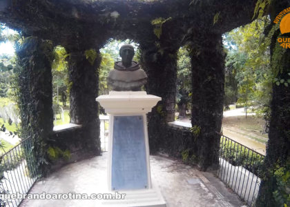 Busto Frei Leandro