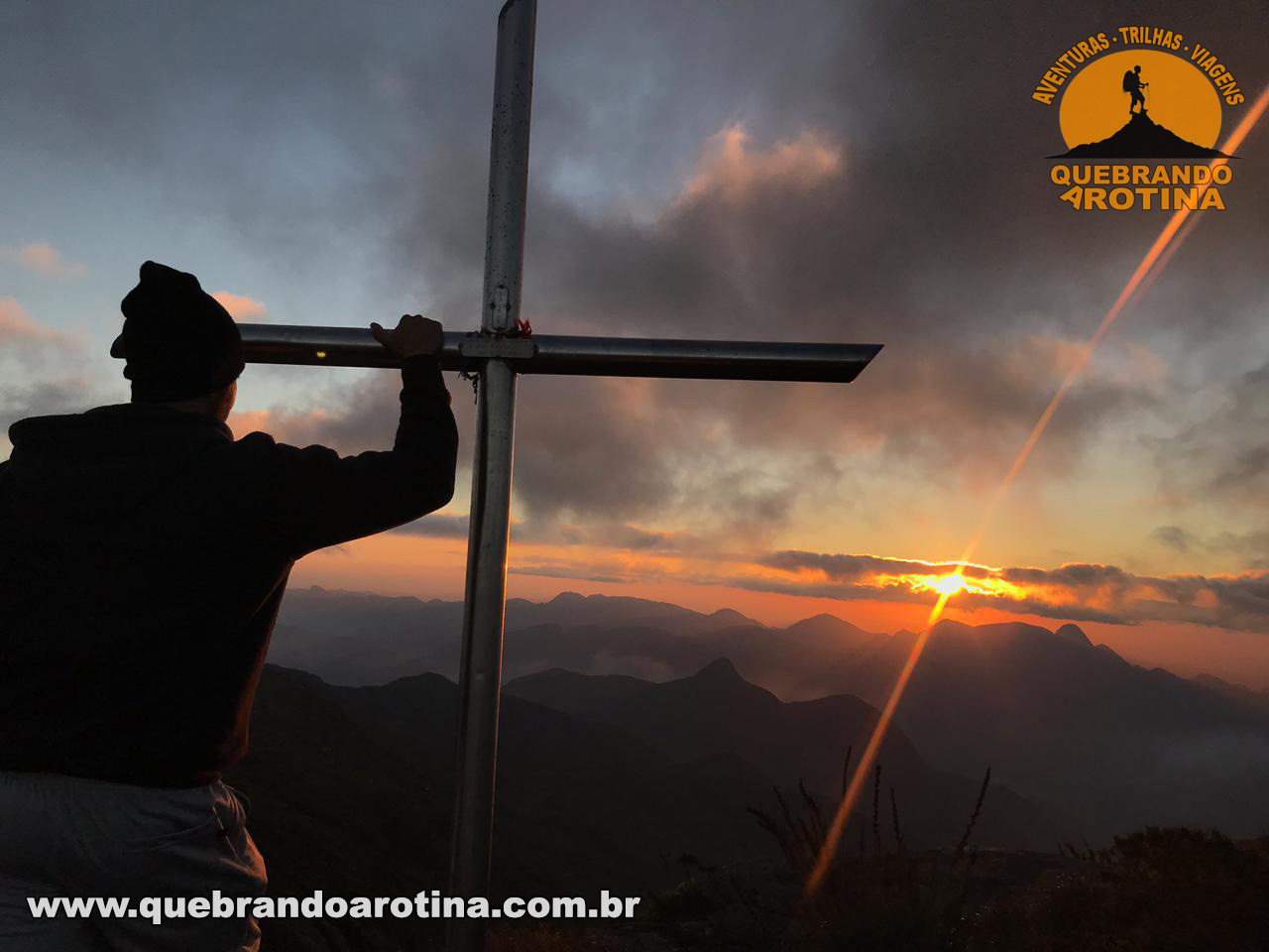 Pôr do Sol no Pico do Cruzeiro (Castelos do Açu)
