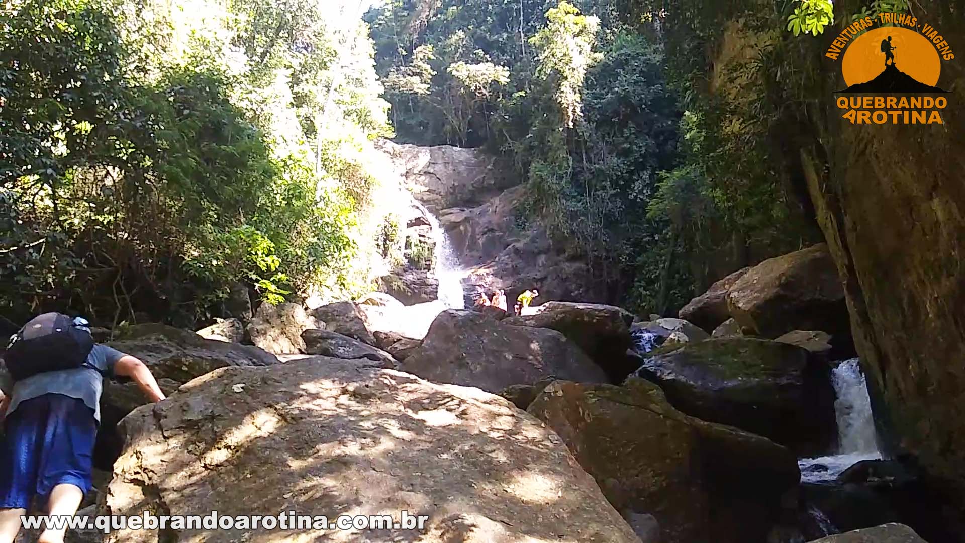 Passagem para a Cachoeira da Terceira Dimensão