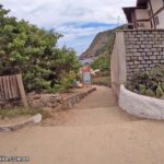 entrada para a prainha em itacoatiara